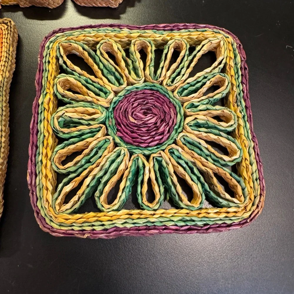 Vintage Straw Trivet Set Home Decor 3pc Multicolor Boho Hand Woven Floral Square